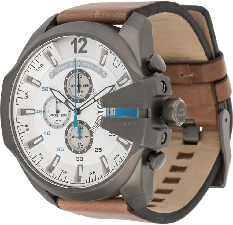 Diesel Reloj para hombre Mega Chief, movimiento cronógrafo de cuarzo, caja de acero inoxidable plateado de 59 mm con correa de acero inoxidable, DZ4208